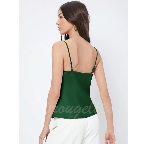 Green Glamorous Cowl Neck Spaghetti Straps Camisole Top Cami, Draped - Picture 4 of 10